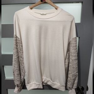 Cream crew neck knit top